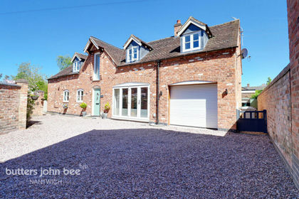 Barn Conversion for sale in Willaston