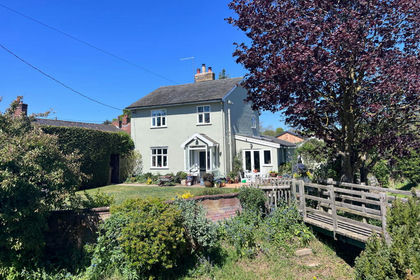 3 acres of Cottage for sale in Charsfield