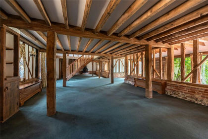 6.2 acres of House with Land for sale in Dorking and Horley