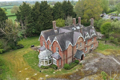 3.1 acres of House with Land for sale in Colden Common