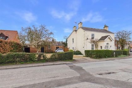 2.2 acres of Agricultural Land for sale in Laxton