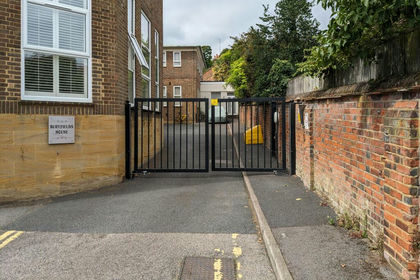 Small Plot of Land for sale in Guildford
