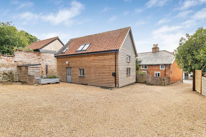 Barn Conversion for sale in Bildeston