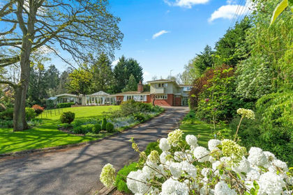 1.8 acres of House with Land for sale in Tanworth-in-Arden