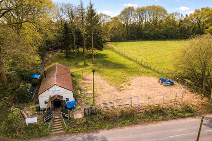 Building Plot for sale in Medstead