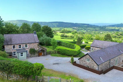 3 acres of Farmhouse for sale in Llangadog