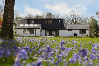 1.5 acres of House with Land for sale in Ockley