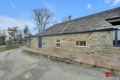 Barn Conversion for sale in Settle