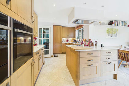 1.5 acres of Cottage for sale in Drybrook