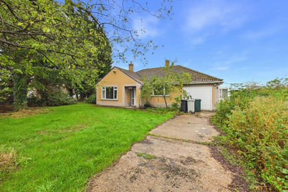 5.5 acres of House with Land for sale in Beesby with Saleby