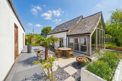 Barn Conversion for sale in Stockleigh Pomeroy