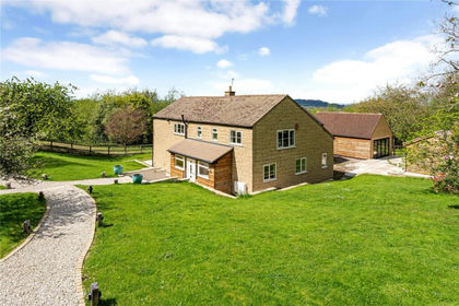 1 acre of Country Home for sale in Badgeworth