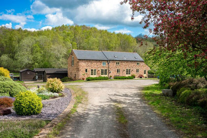 16.6 acres of Equestrian property for sale in Brymbo