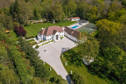 5 acres of Country Estate for sale in Runnymede and Weybridge