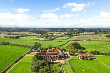 8.8 acres of Land for sale in Ettington