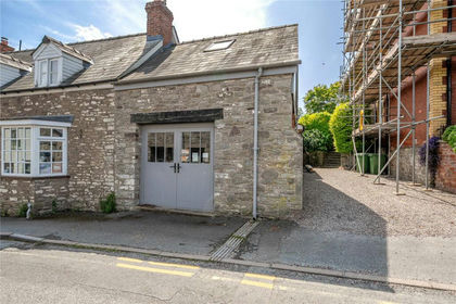 Workshop for sale in Hay