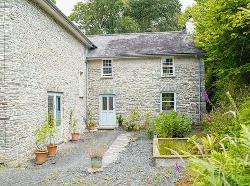 2 acres of Country Home for sale in Tregaron