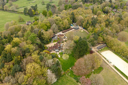 44 acres of Equestrian property for sale in Coulsdon