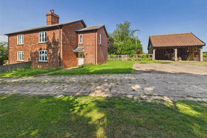 1.8 acres of Cottage for sale in Playford