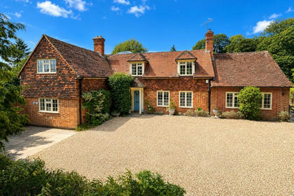 1.8 acres of House with Land for sale in Hartley Wintney