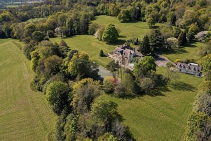 39 acres of Country Estate for sale in Caterham Valley