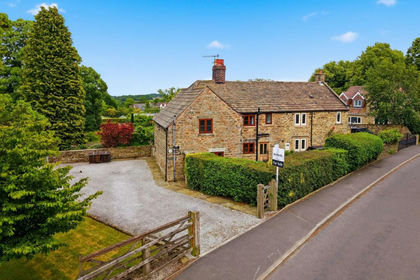 1.2 acres of Cottage for sale in Holymoorside and Walton