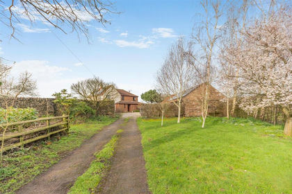 1.5 acres of House with Land for sale in Westbury-on-Severn