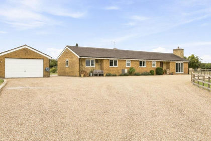 1.8 acres of House with Land for sale in Henham