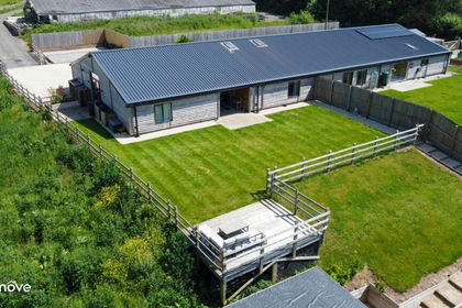 Barn Conversion for sale in Little Leigh