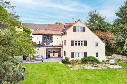 Barn Conversion for sale in Burghwallis