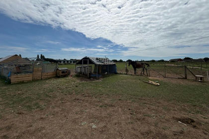 1.5 acres of Gated property for sale in Bognor Regis