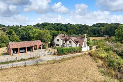 4 acres of House with Land for sale in Milson