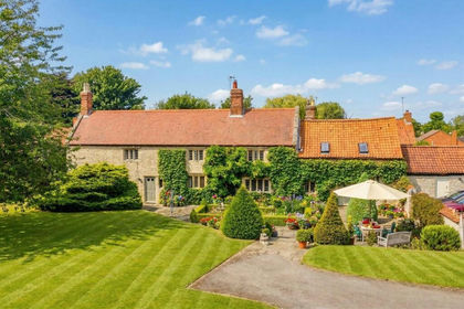 Land for sale in Fulbeck