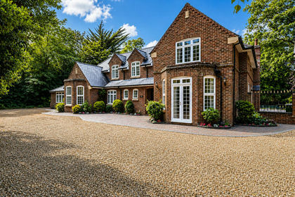 1 acre of House with Land for sale in Hound