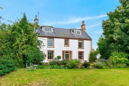 1 acre of House with Land for sale in Berwickshire, Roxburgh and Selkirk