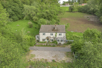 2.7 acres of Cottage for sale in Whitchurch
