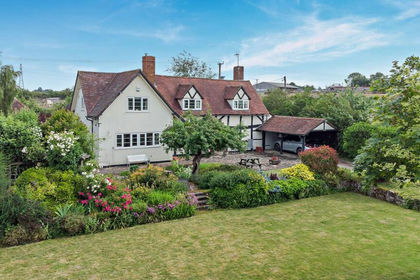 3.5 acres of Cottage for sale in Salwarpe