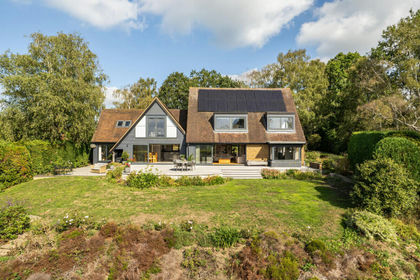 1 acre of House with Land for sale in West Chiltington