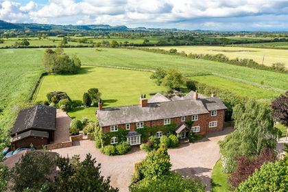 14.5 acres of House with Land for sale in Tarporley