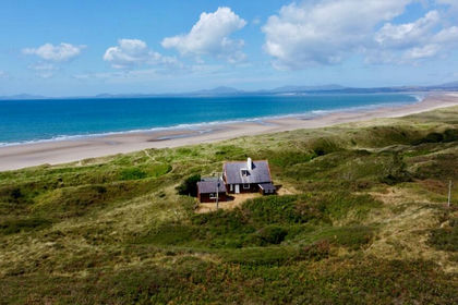 1.6 acres of House with Land for sale in Harlech