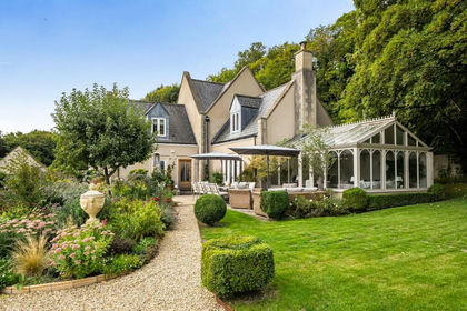 5 acres of House with Land for sale in Heytesbury