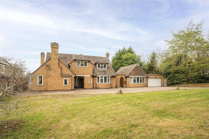 1.4 acres of House with Land for sale in Barford