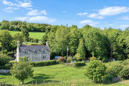 1.1 acres of House with Land for sale in Llanfair Talhaiarn