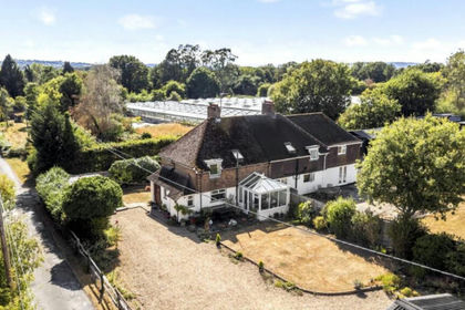 1.2 acres of House with Land for sale in Billingshurst