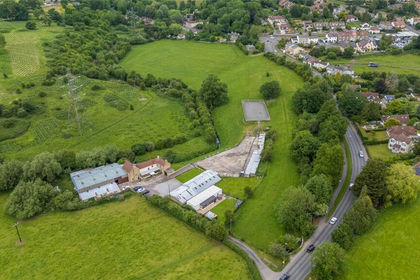 10.5 acres of House with Land for sale in Bitton