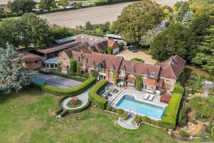 8 acres of Equestrian property for sale in Horndean