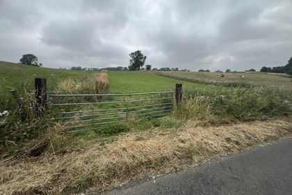 1.5 acres of Cheap Land for sale in Taddington
