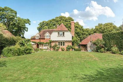 2.8 acres of House with Land for sale in Brightling