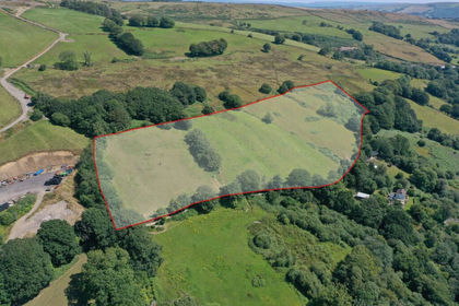 10.3 acres of Agricultural Land for sale in Porth
