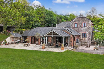 10.5 acres of Barn Conversion for sale in North Tamerton